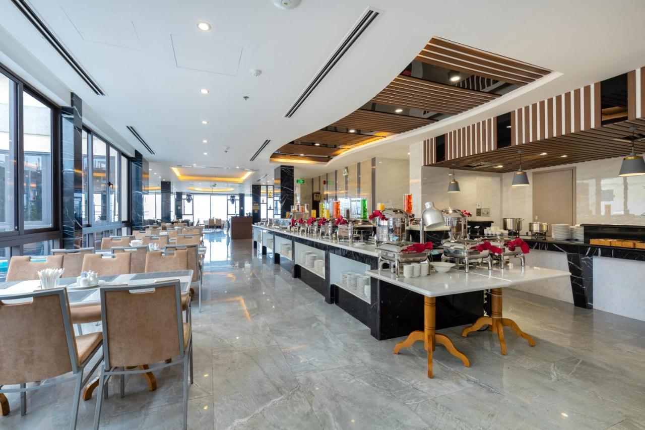 Riva Hotel