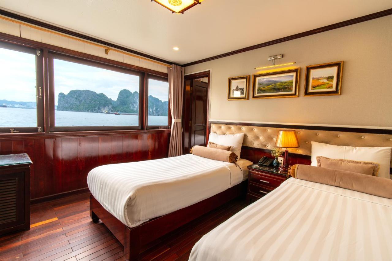  Swan Cruises Halong