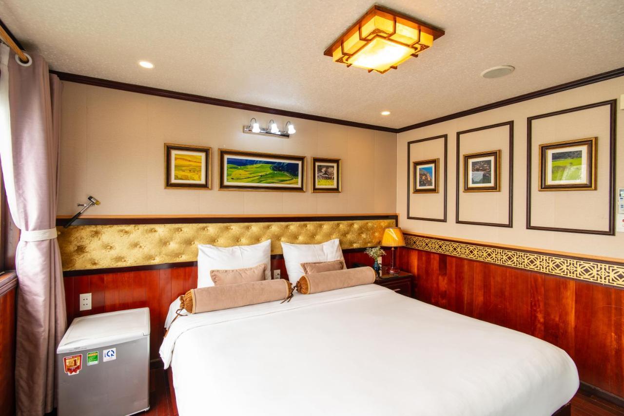 Swan Cruises Halong Ha Long