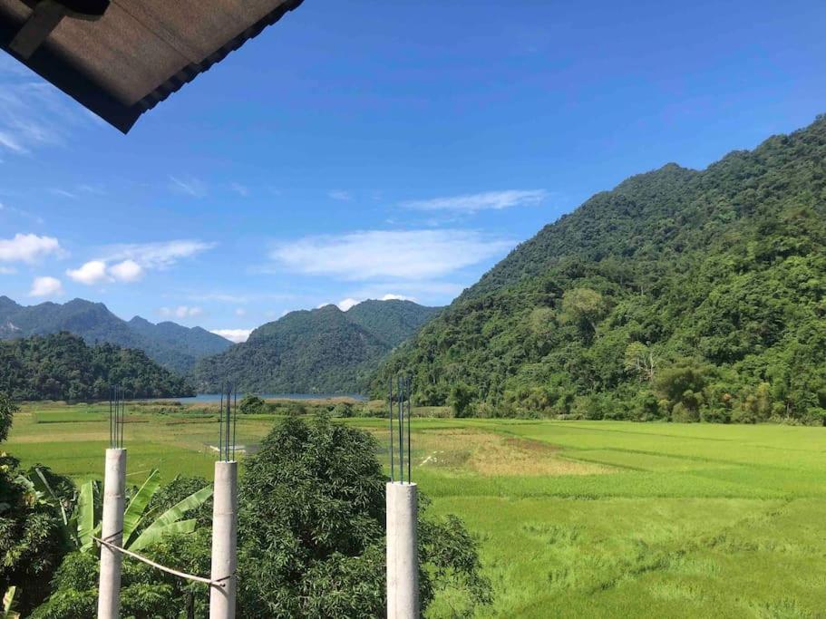 Lake-huyen Hao Bed & Breakfast *