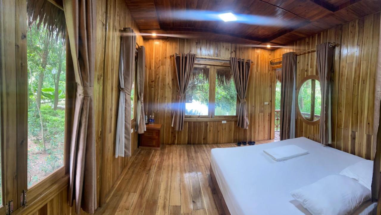 Lodge Hang Lan *