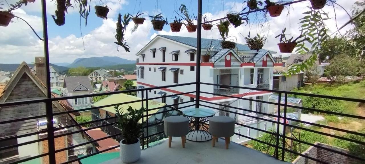Apartment Vuon Lan Homestay- Nha Nguyen Rong 130m2 *