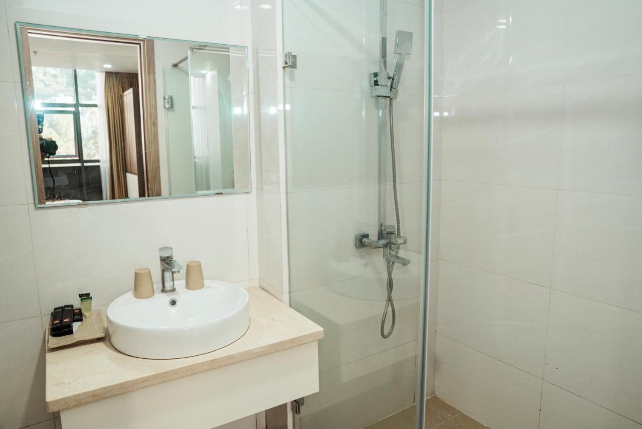 Hong Quang Hotel Cat Ba Island