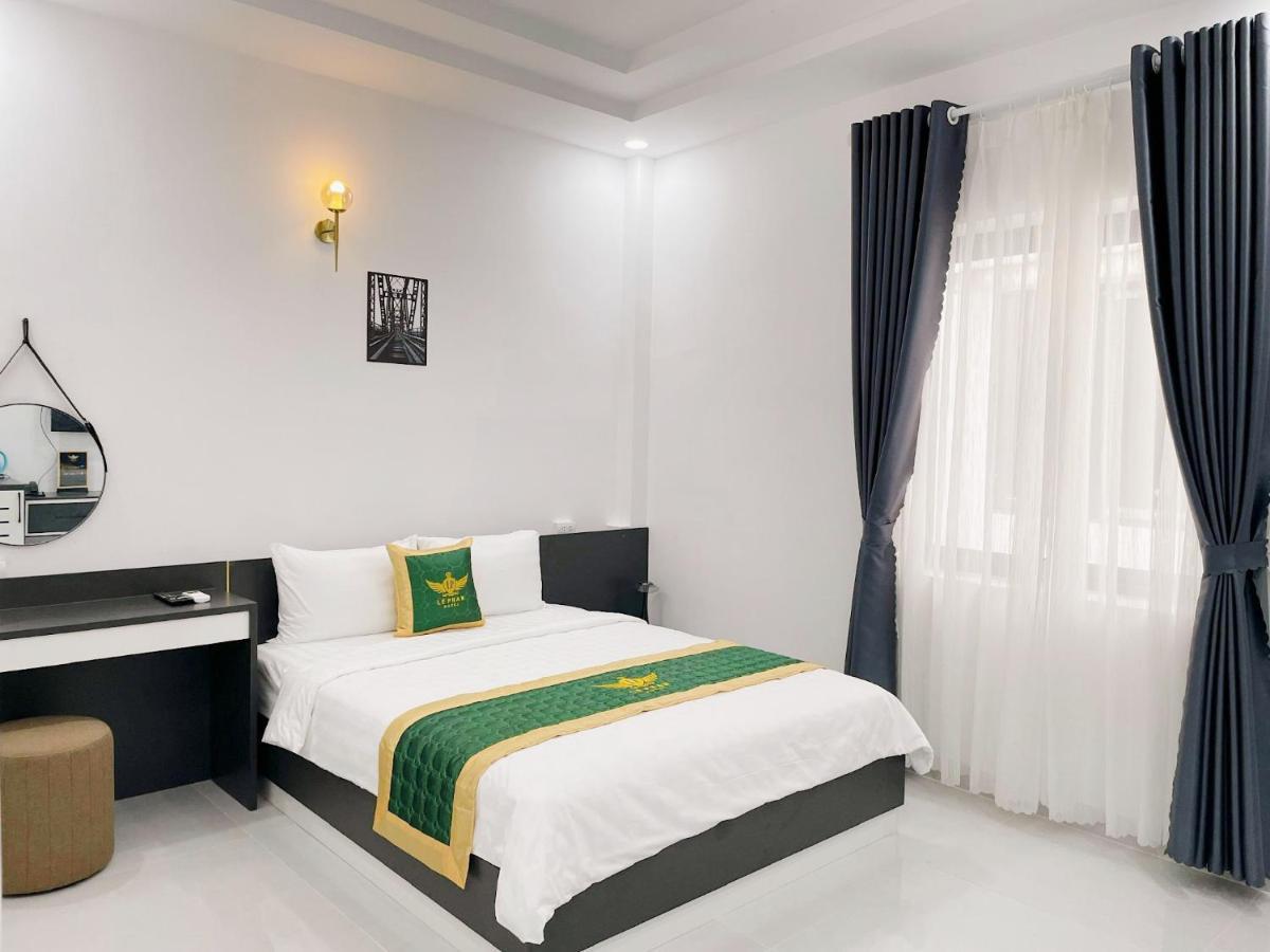 Le Phan 2* Tay Ninh