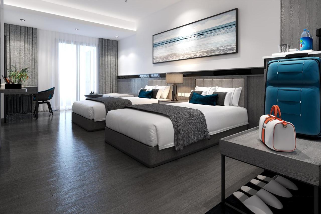 Luxury Phoenix Hotel 4*