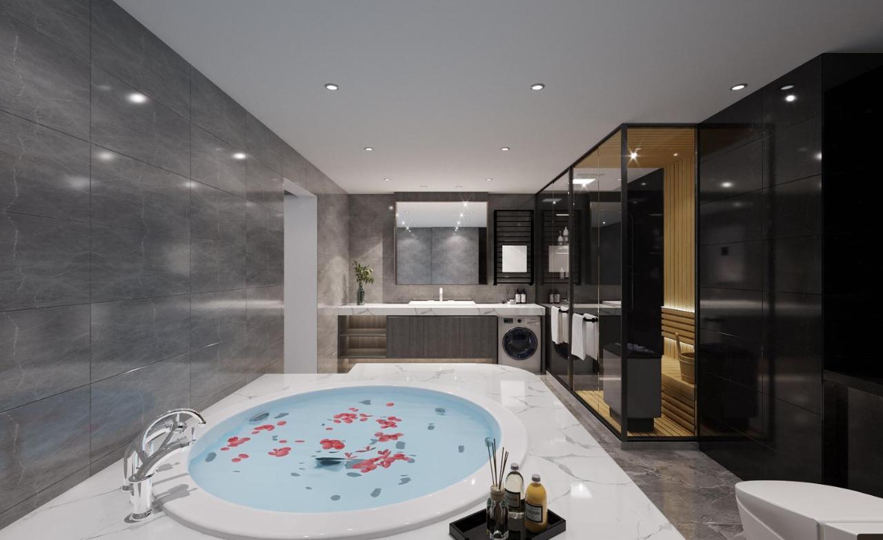 Hotel Luxury Phoenix 4*