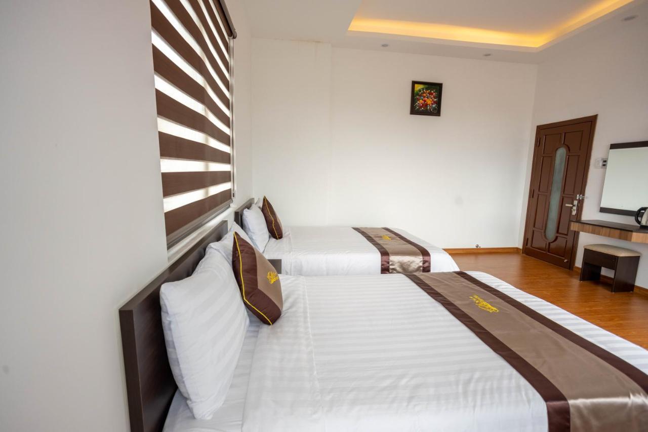 Khách sạn Khach San Y Lan 2 2*