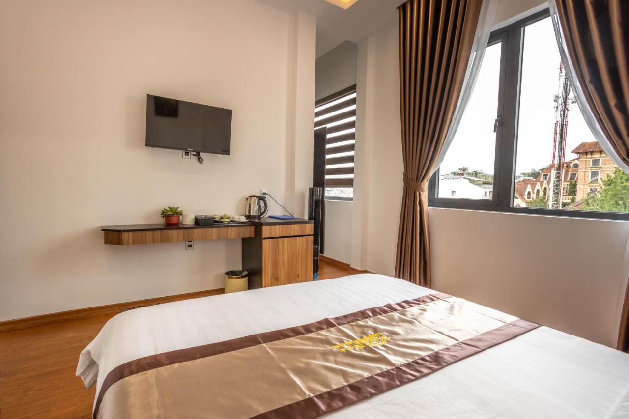 Khách sạn Khach San Y Lan 2
