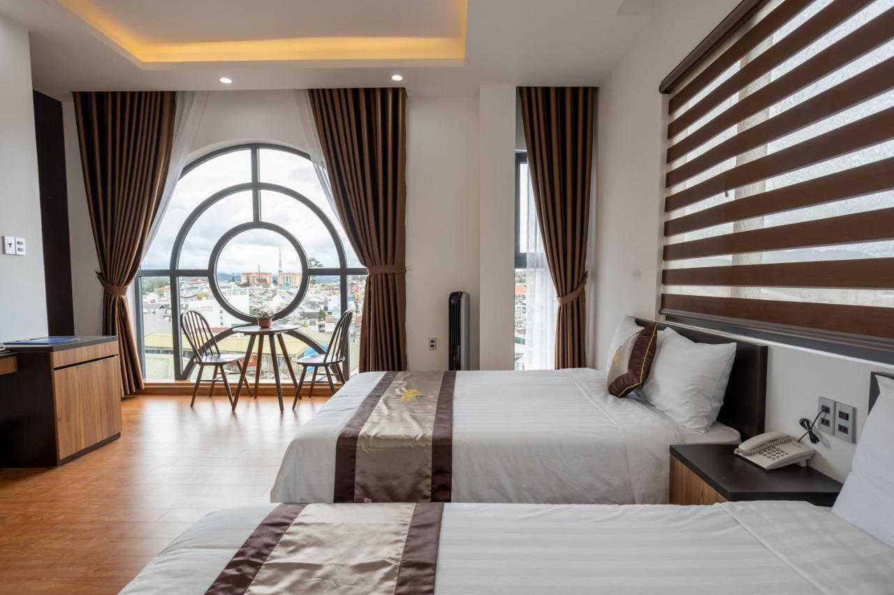 Khách sạn Khach San Y Lan 2