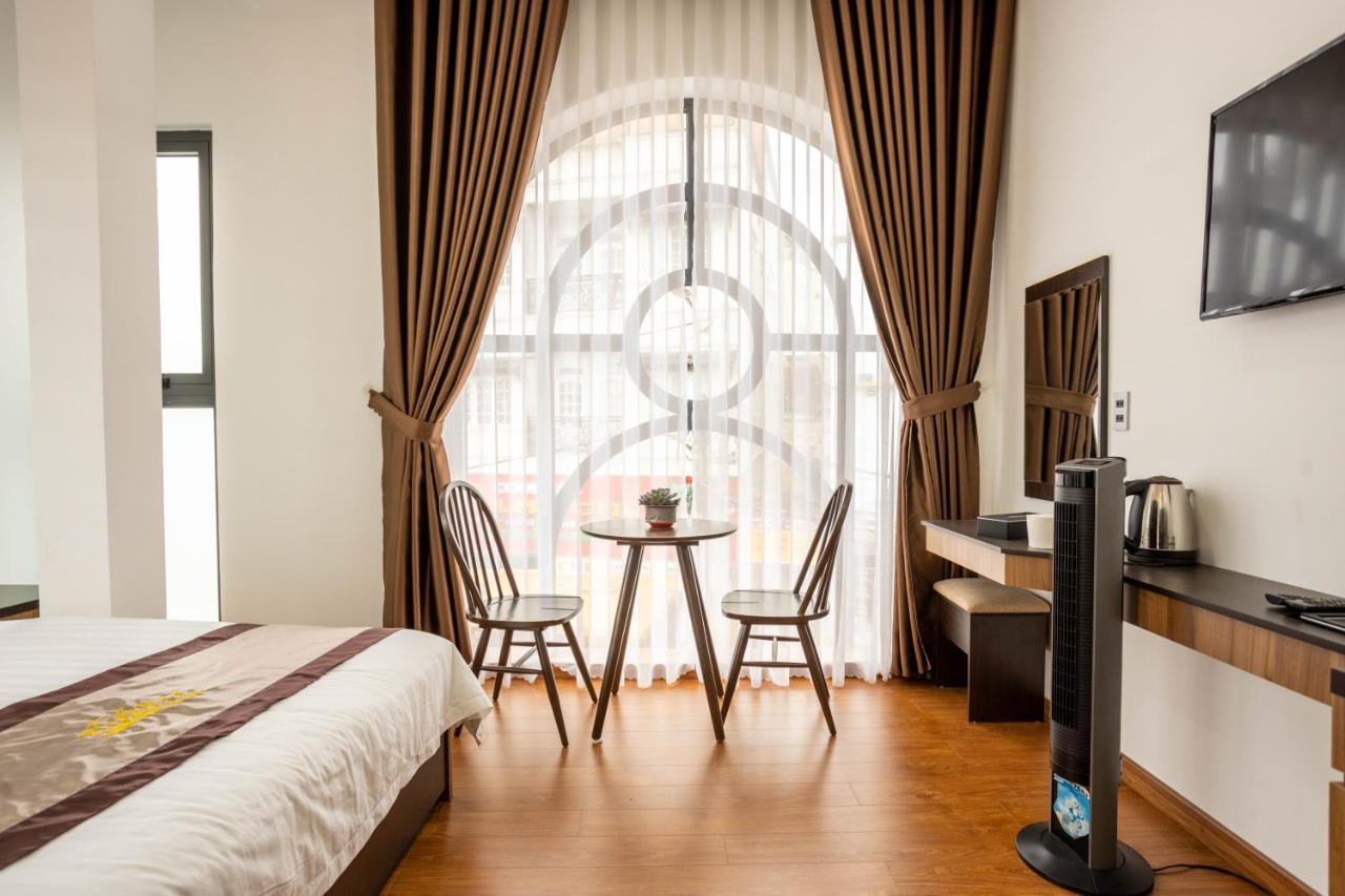 Khách sạn Khach San Y Lan 2