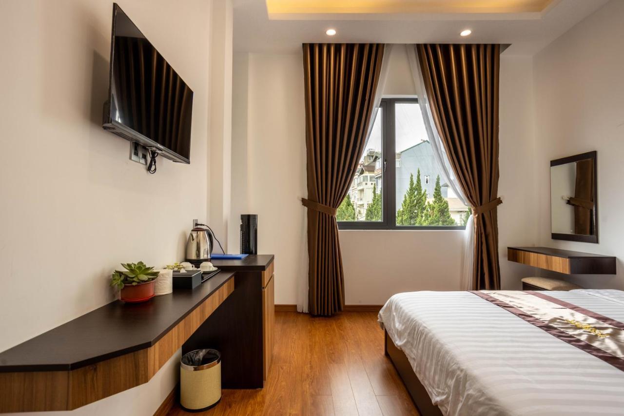Khách sạn Khach San Y Lan 2