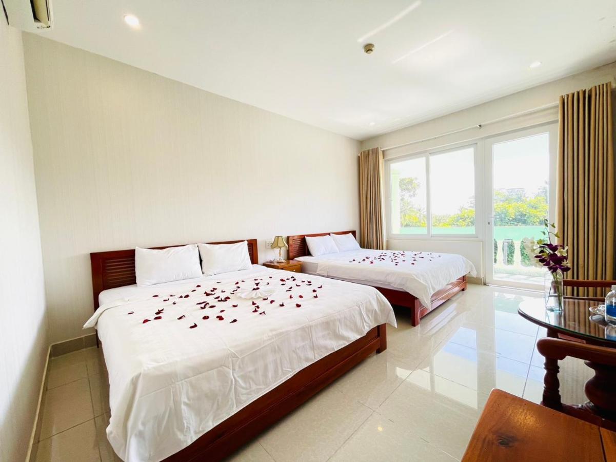 Phu Long & Bar 3*