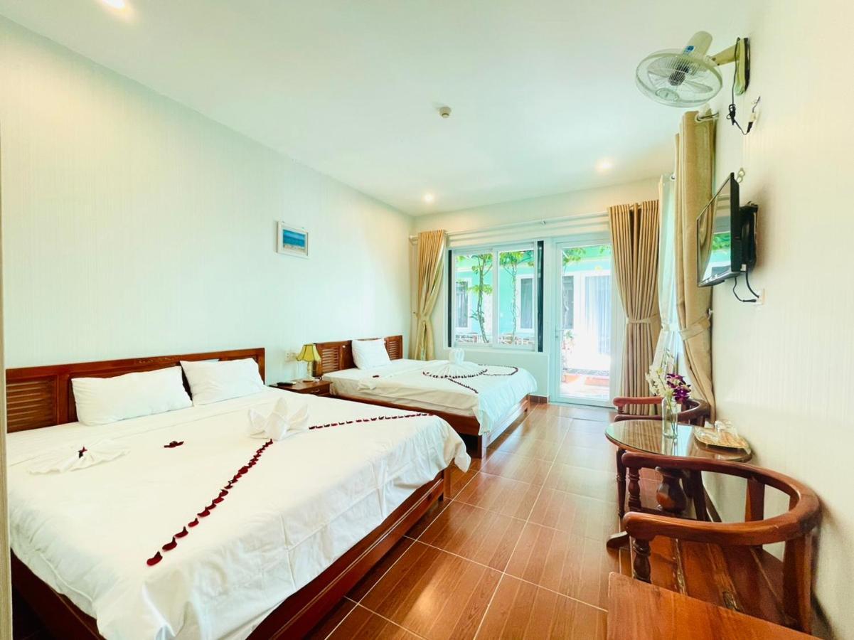 Resort Phu Long & Bar