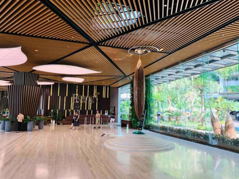 Hoàng Quyên 9 Flamingo đại Lải *