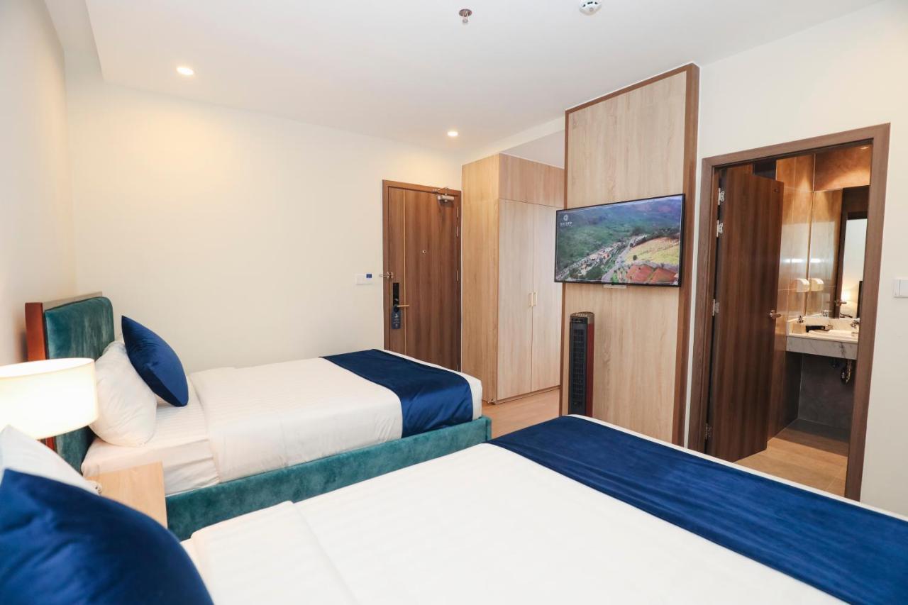 Hotel Sandals Flora Da Lat