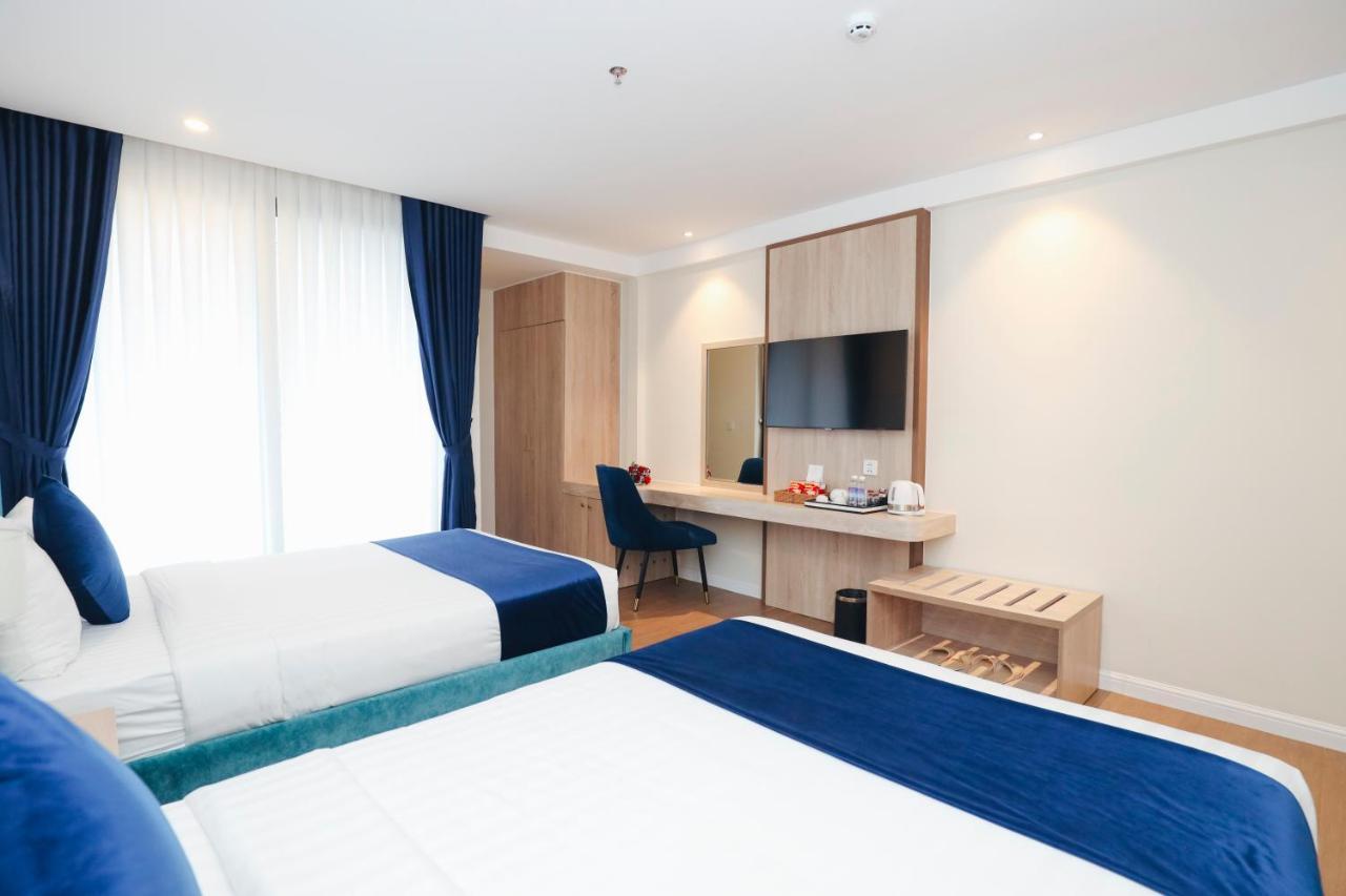 Sandals Flora Hotel 4*