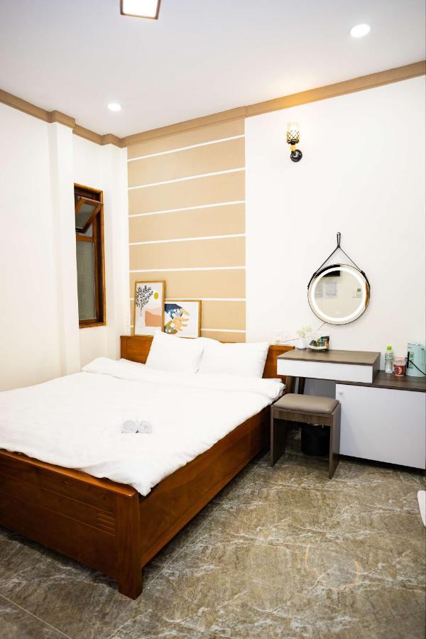 Min's House