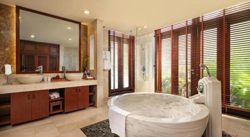Tropical Villas Beach Villa