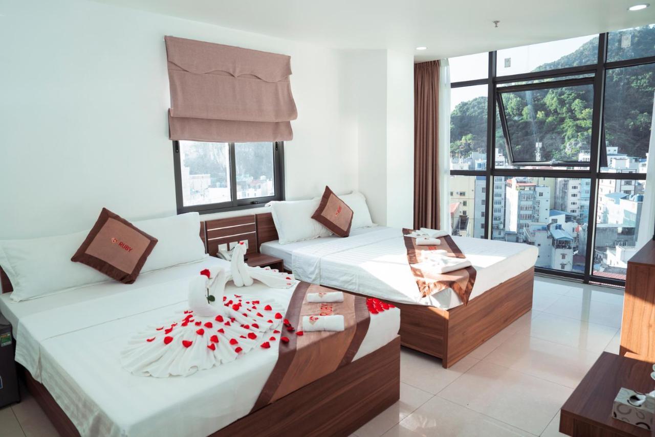 Hotel Hong Quang Cat Ba Island