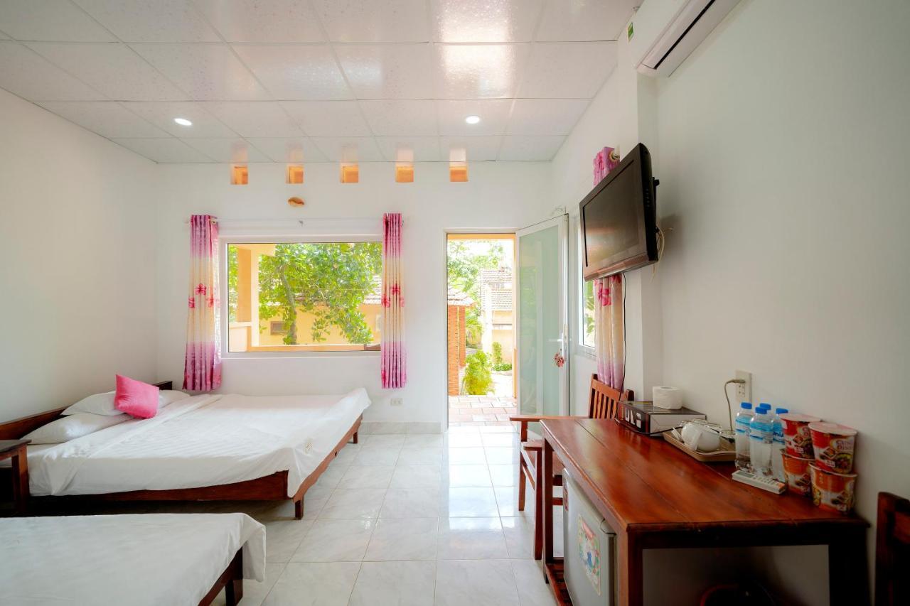 Thai Tan Tien * Phu Quoc