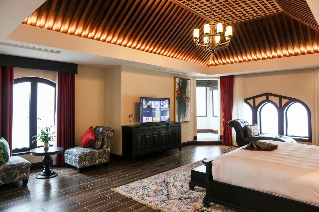 Venus Hotel