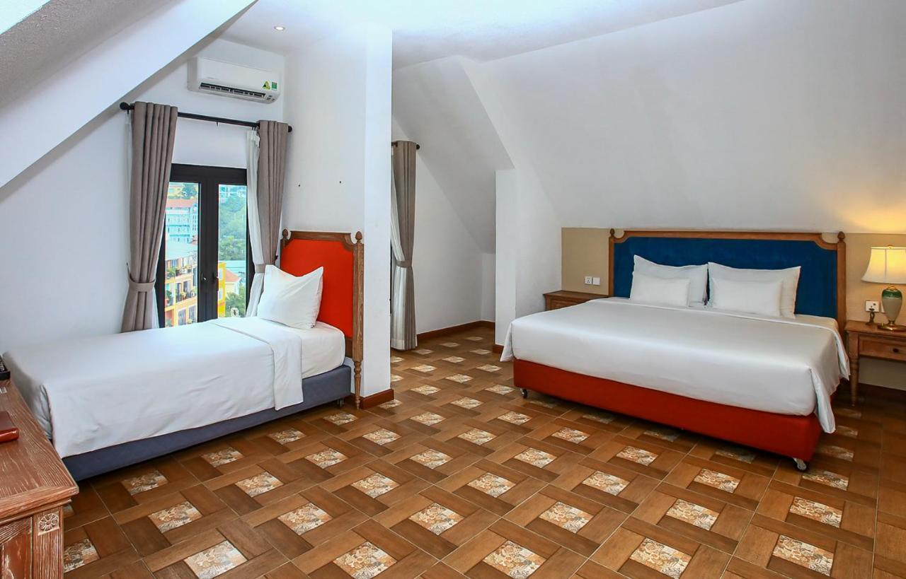 Venus Hotel 4*