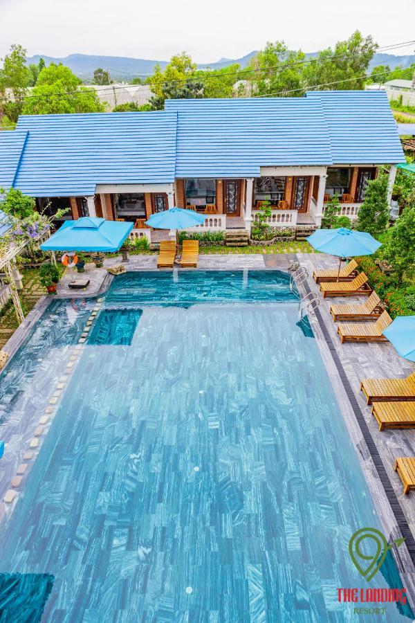 The Landing Resort *