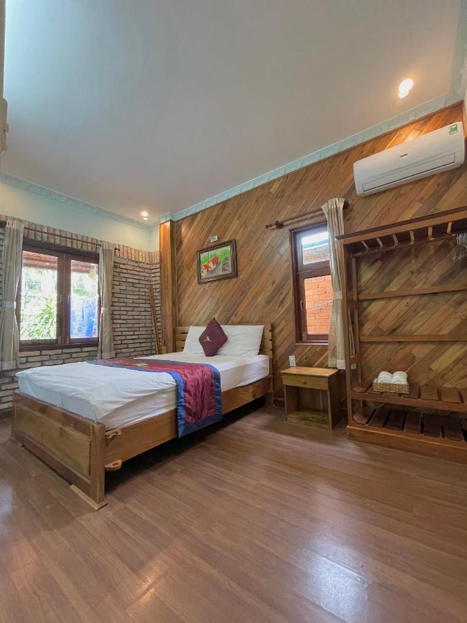 Hotel Village