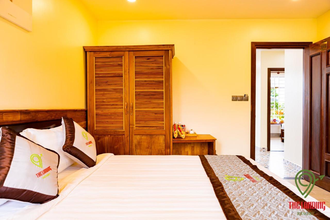 The Landing Resort *