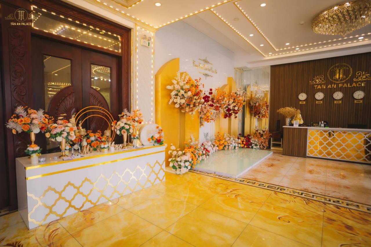 Tan An Palace Hotel