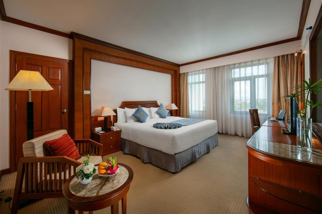 Nam Cuong Duong Hotel
