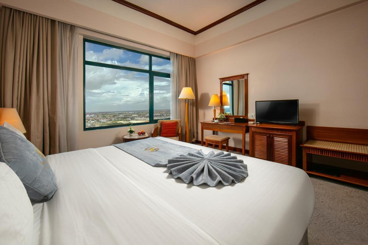 Nam Cuong Duong 4* Hai Duong