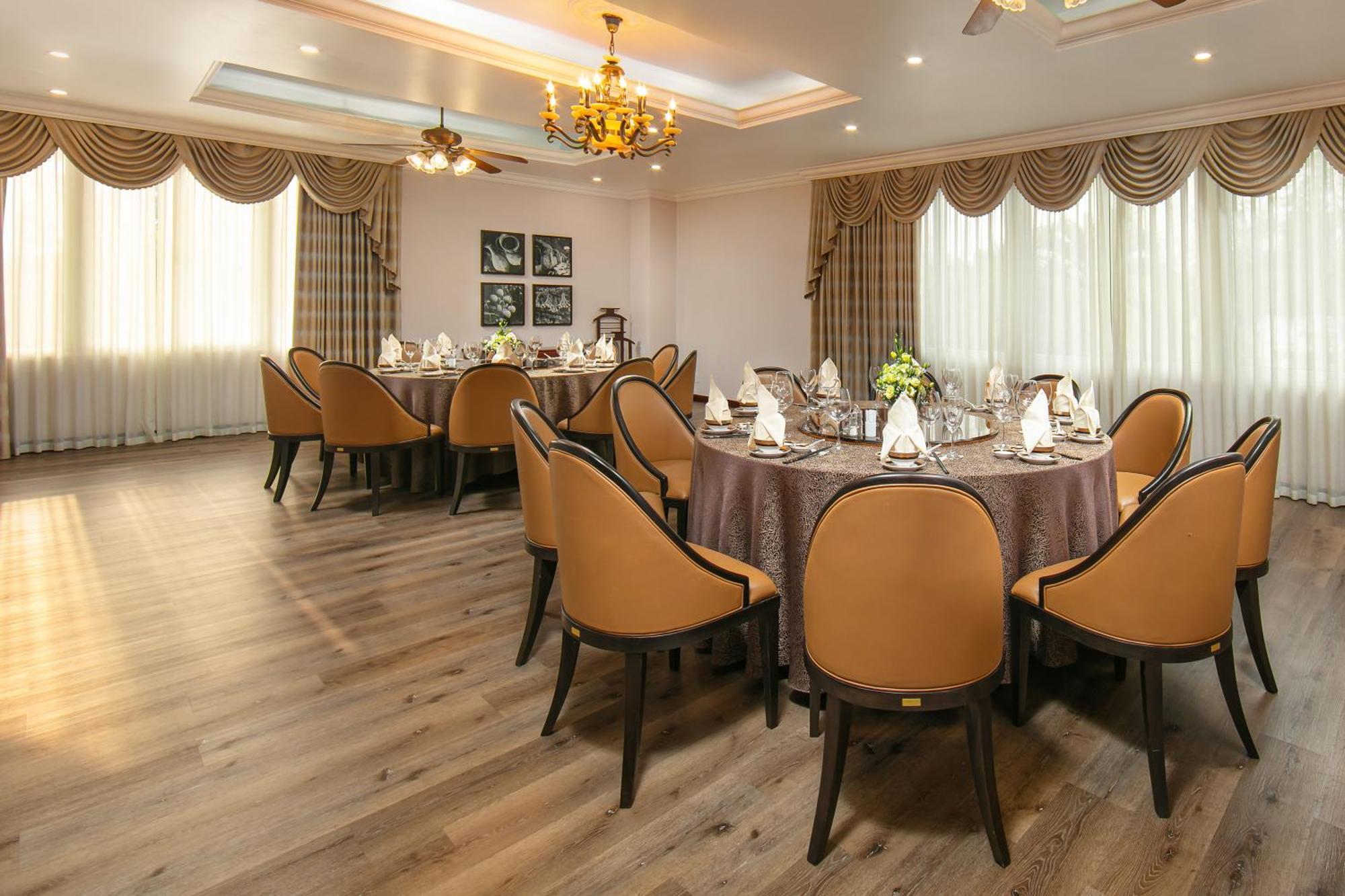 Nam Cuong Duong 4* Hai Duong