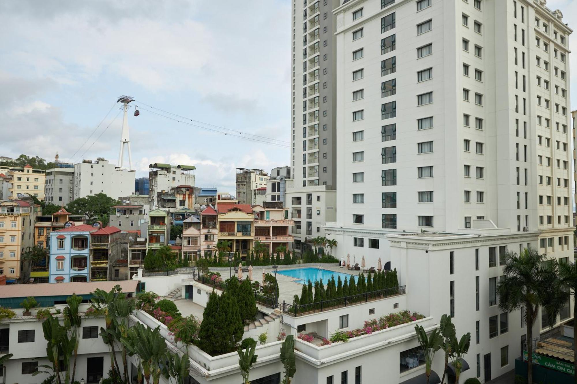 Nam Hotel Ha Long