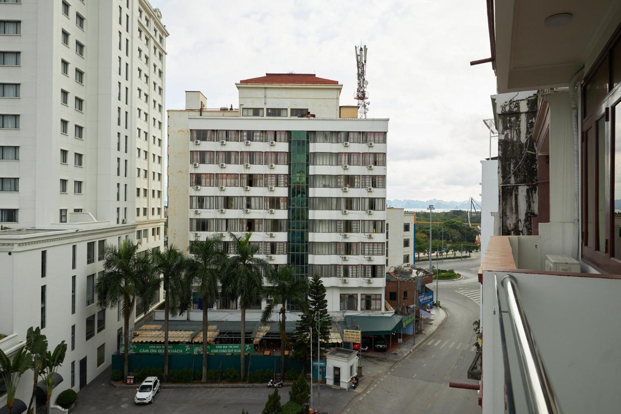 Hotel Nam Ha Long