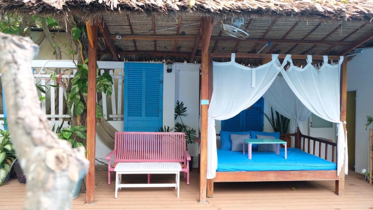 La Marina Boutique &