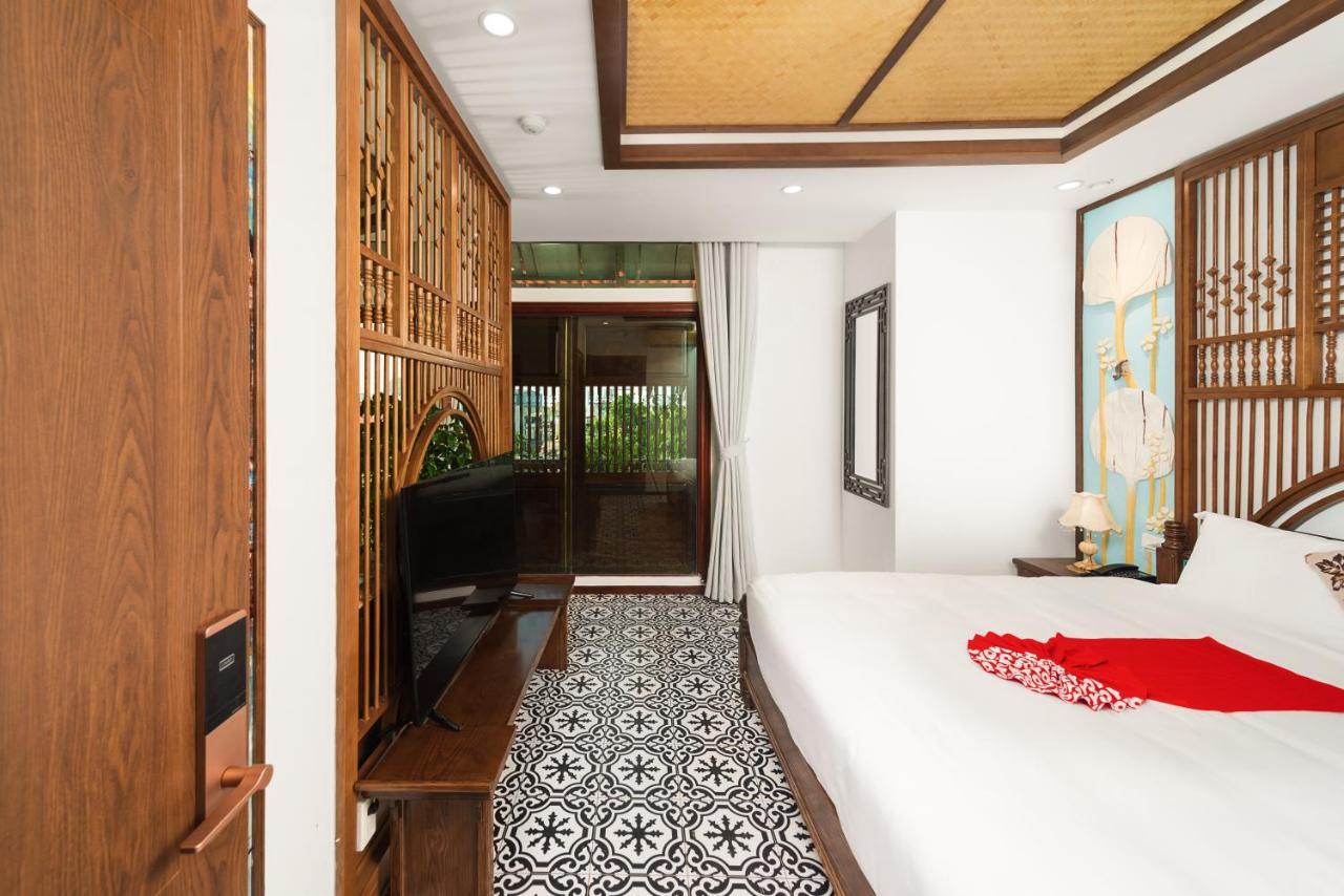 Hotel Veshia & 4*