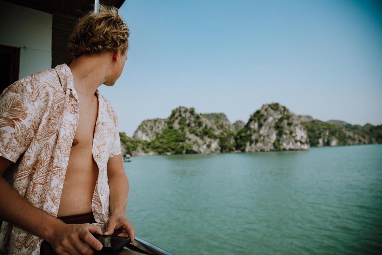 Cat Ba Bay Cruises 2*