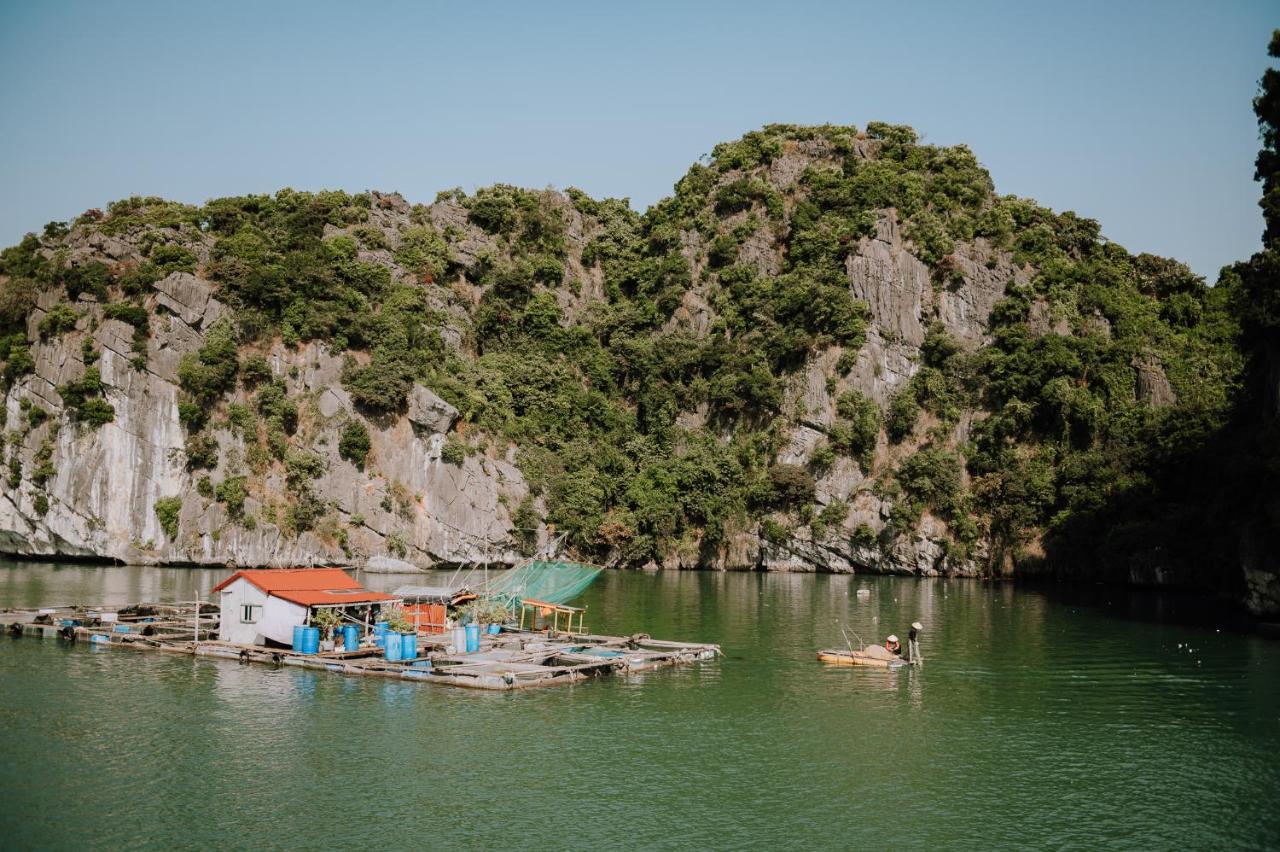 Botel Cat Ba Bay Cruises