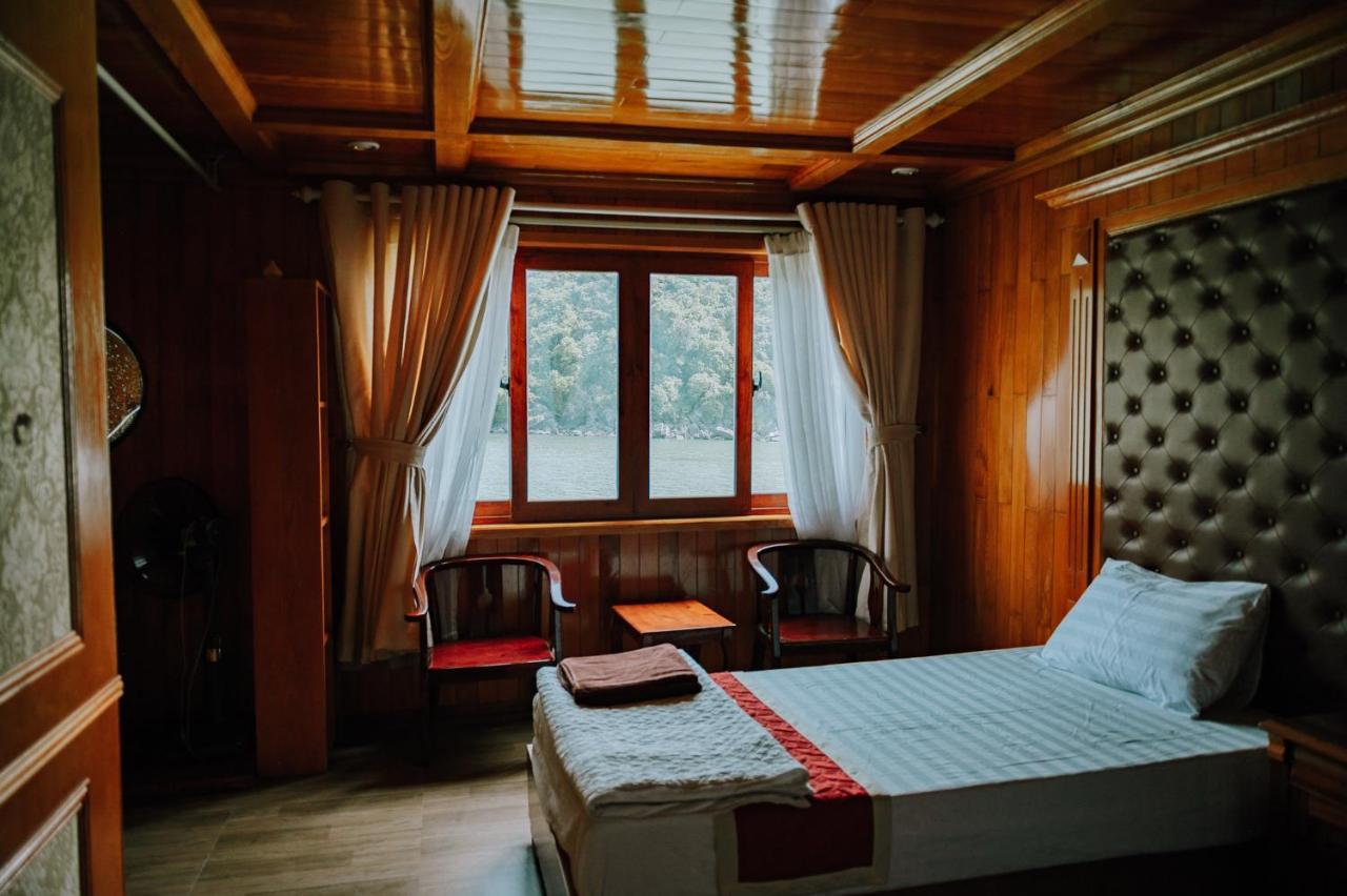 Cat Ba Bay Cruises 2*