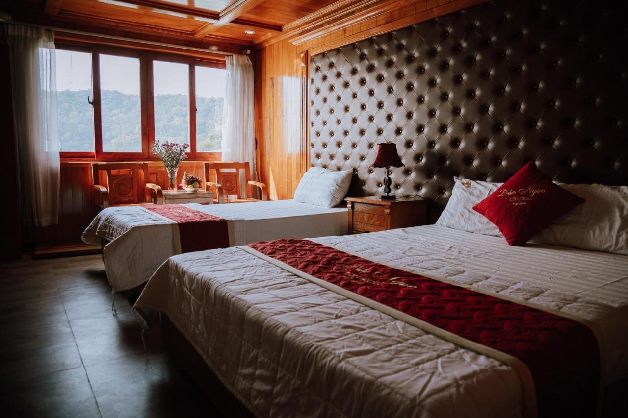 Cat Ba Bay Cruises Botel 2*