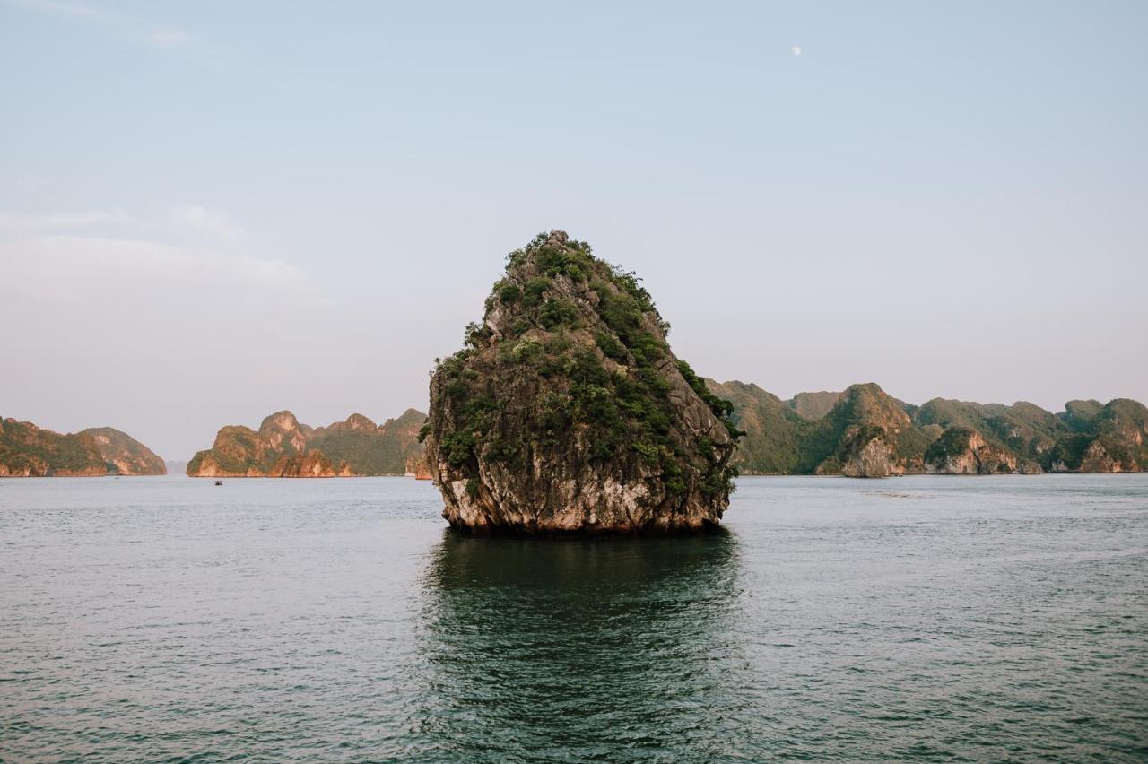 Cat Ba Bay Cruises 2* Dong Khe Sau