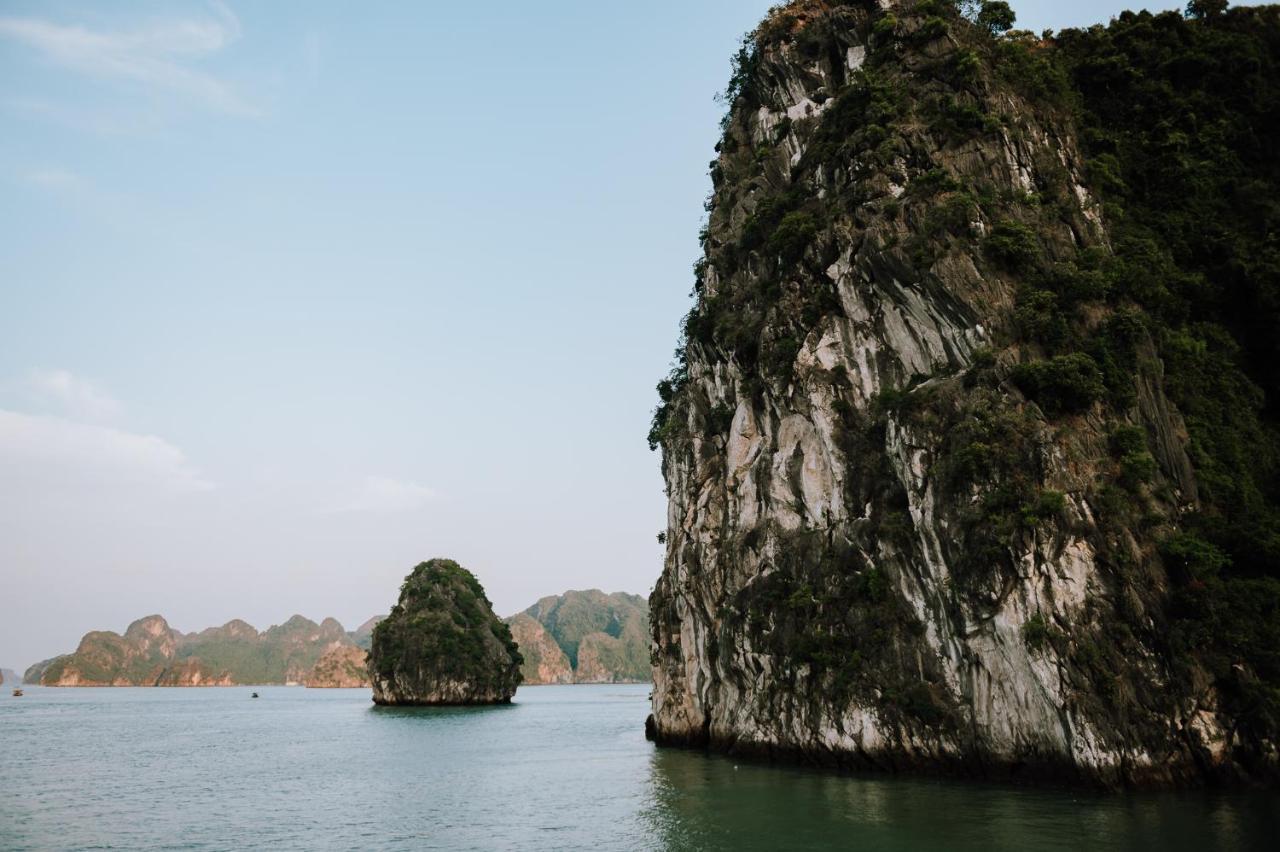 Botel Cat Ba Bay Cruises