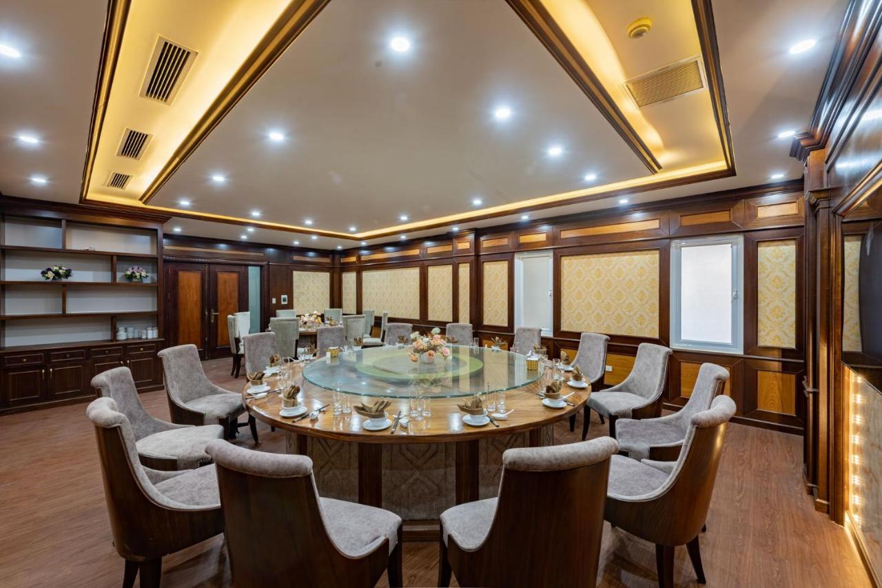 Hotel Star 4*