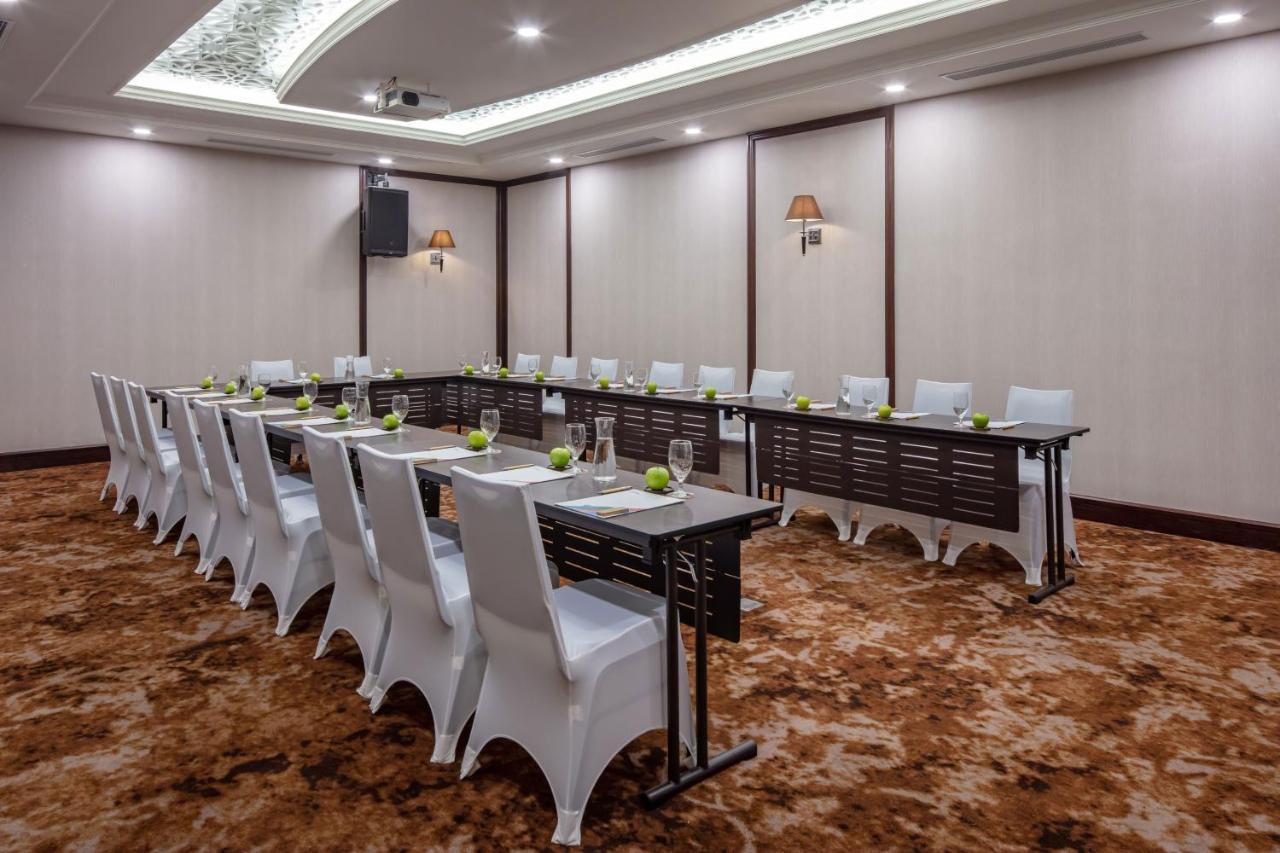 Melia Vinpearl Riverfront 5*