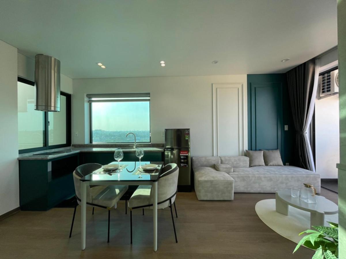 Marina Golfview Apartment