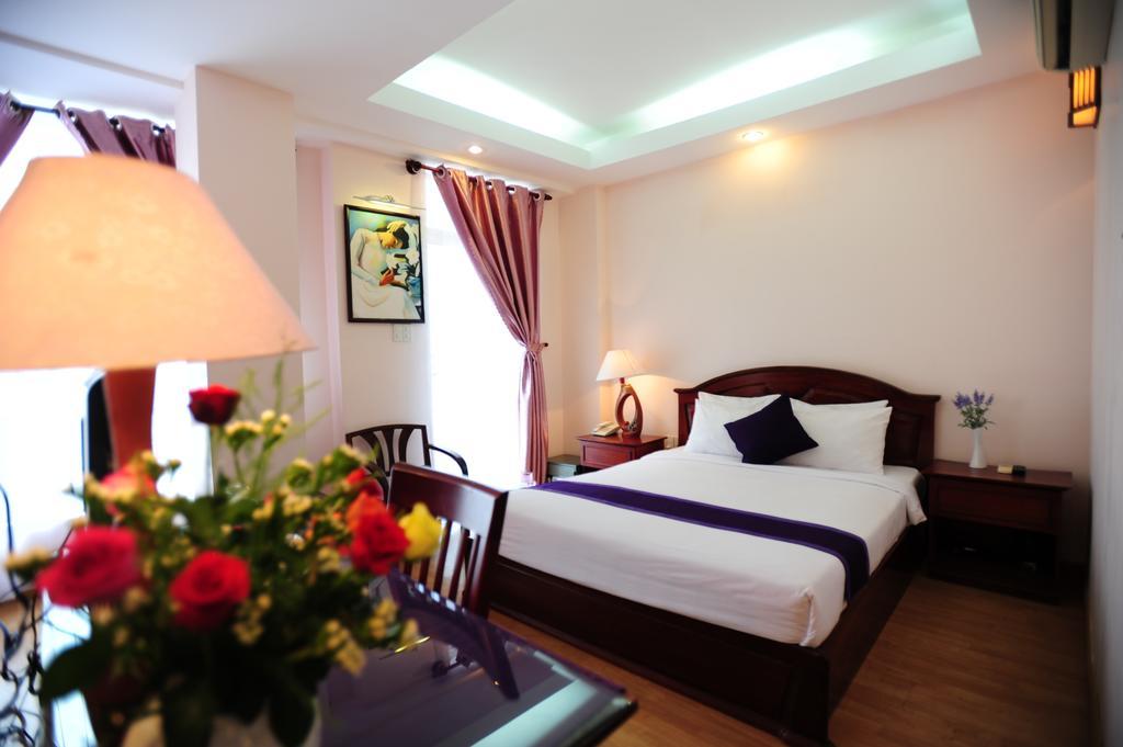 Hotel Violet Nha Trang