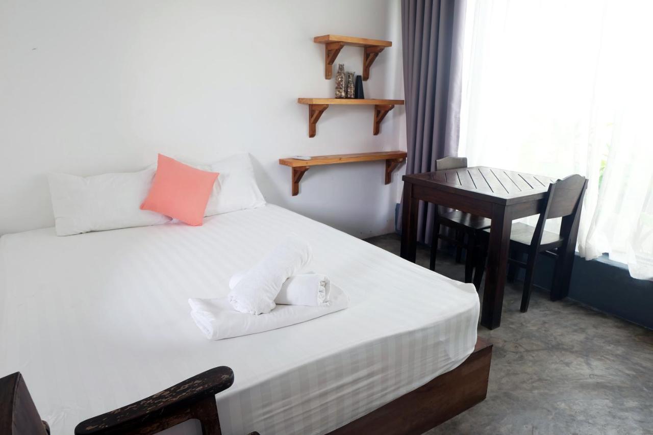 Hostel Lana Land