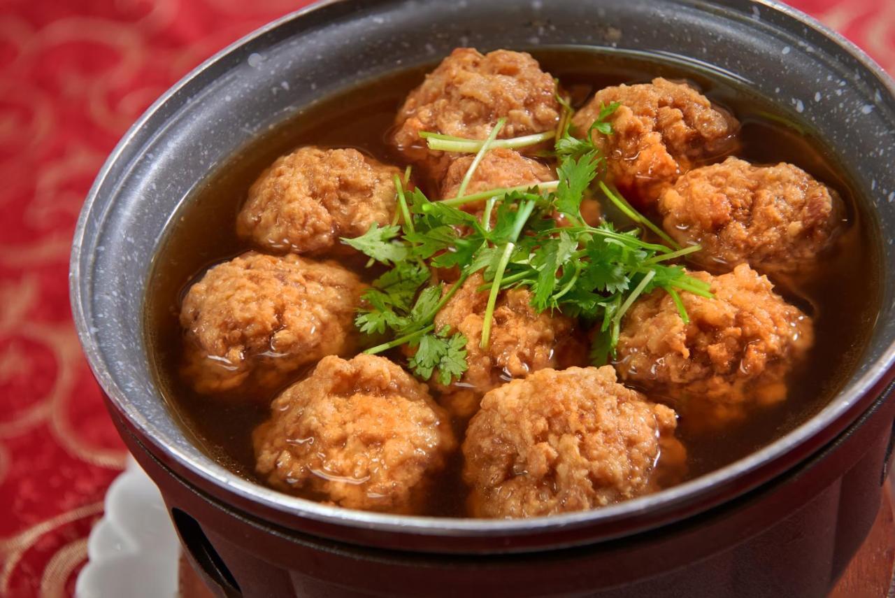 Khach San Quoc Te Loi Lai - Li Lai International Khách sạn Mong Cai