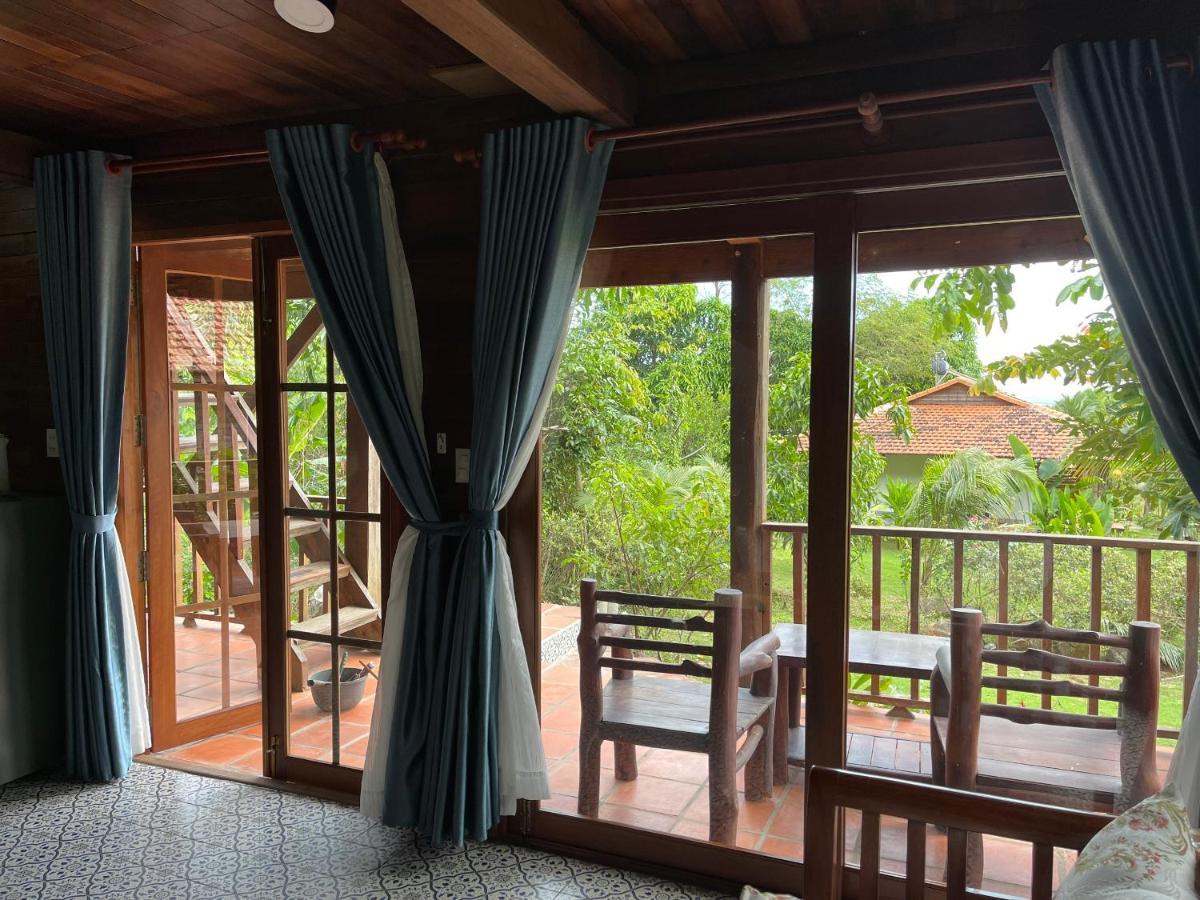 Khách sạn Sunrise Resrort